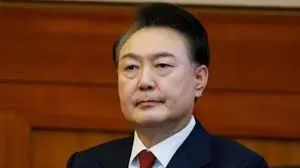윤석열, 부정선거 다룬 영화 관람… 선관위 "음모론 부추기는 행위 깊이 우려"
