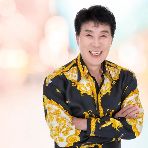 고 송대관 가수, 소나무 아래 영면한다.