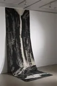 김호득, <구룡폭>, 1999, 광목에 수묵, 476.0×150.0cm