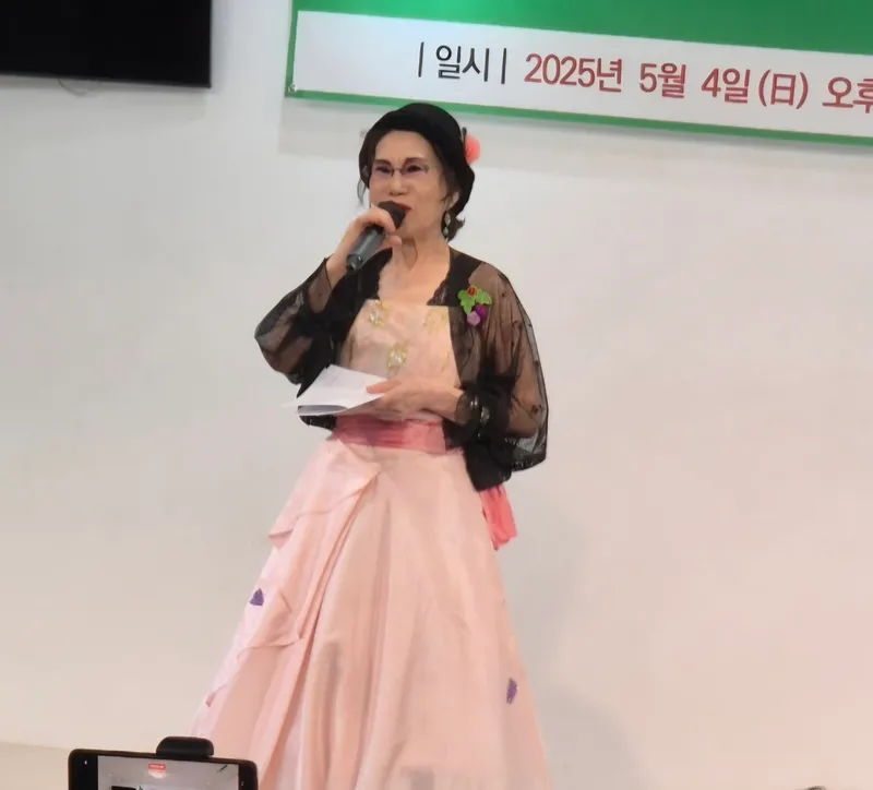 ▲ 손현수 회장이 인사말과 내빈 소개를 하고 있다.