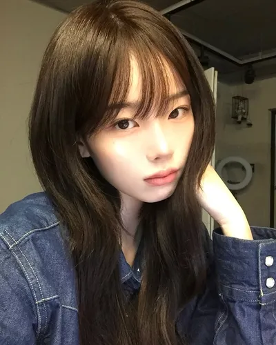 “잘자요”…설지원, 청초한 시선 머문 밤끝→순도 높은 휴식에 잠기다