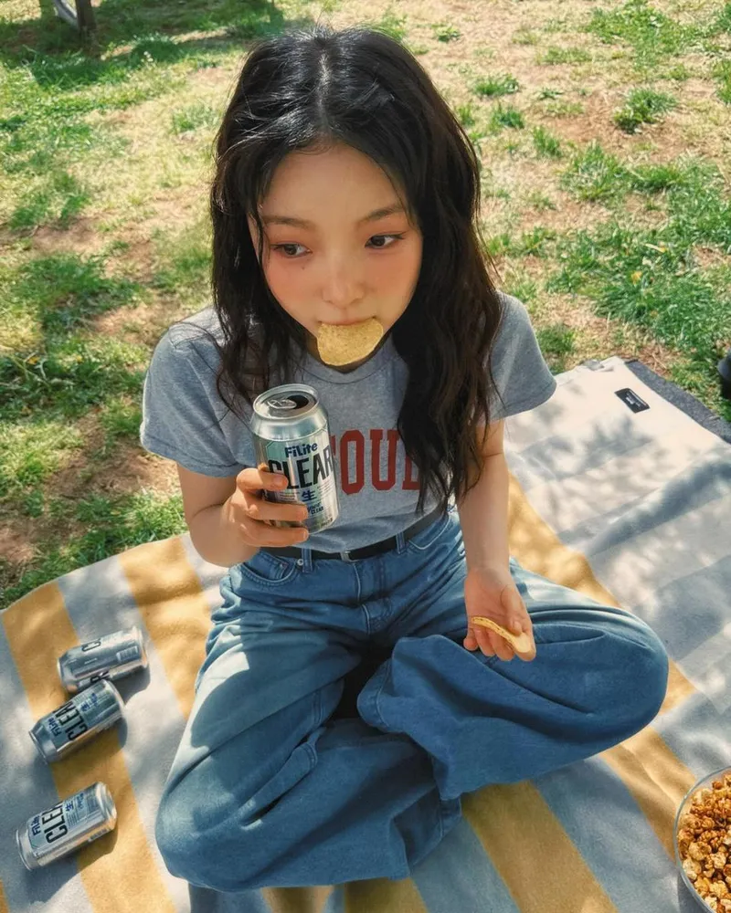 “햇살 속 맑은 반전”…박진주, 필라이트와 청량 일상→오늘의 진심 / 배우 박진주 인스타그램