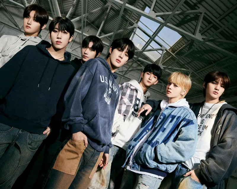 “펜타곤 무대 그 자체”…아크(ARrC), ‘KCON JAPAN 2025’→글로벌 뜨거운 존재감 / 미스틱스토리