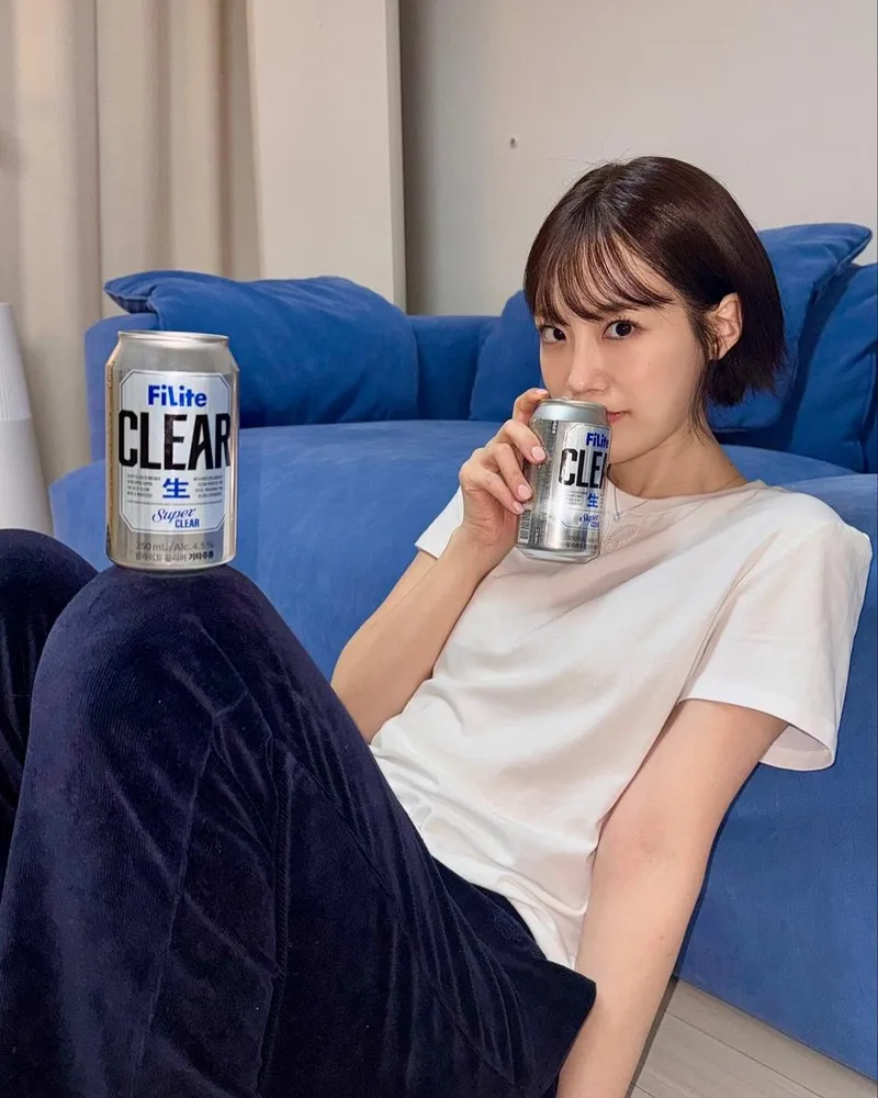 “단발+슈퍼클리어 여유”…허영지, 오롯한 청량감→봄밤 심쿵 / 걸그룹 카라 허영지 인스타그램