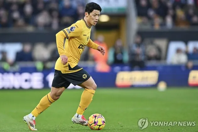 “기회 막힌 황희찬”…페레이라 감독, 울버햄프턴 전술 고수→출전 감소 확정 / 연합뉴스