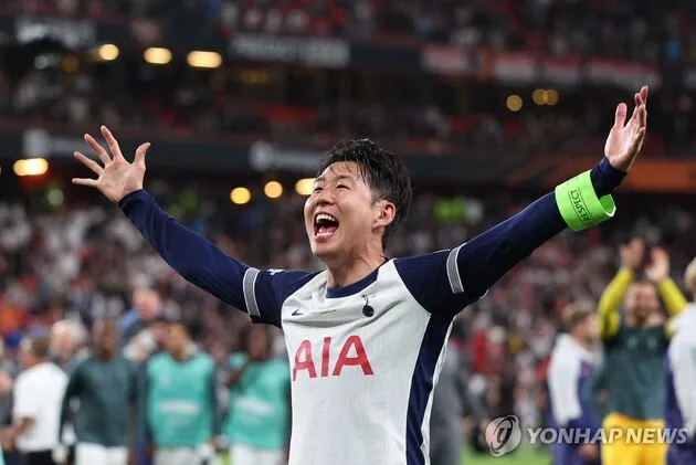 “유로파리그 첫 우승 환호”…손흥민, 토트넘 결승전 교체출전→10년 만에 감격 달성 / 연합뉴스