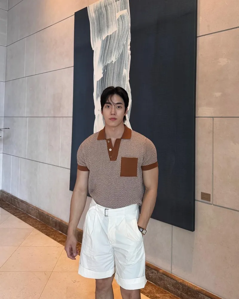 “심플하되 존재감 강렬”…권기하, 여름 오후→도시적 무드 완성 / 솔로지옥4 출연자 유튜버 권기하 인스타그램