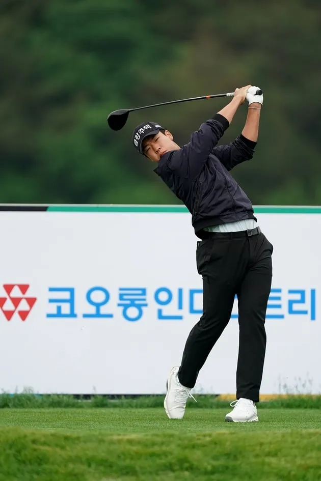 “예선 돌풍 선두 등극”…정유준, 한국오픈 첫날 6언더→리더보드 점령 / 연합뉴스