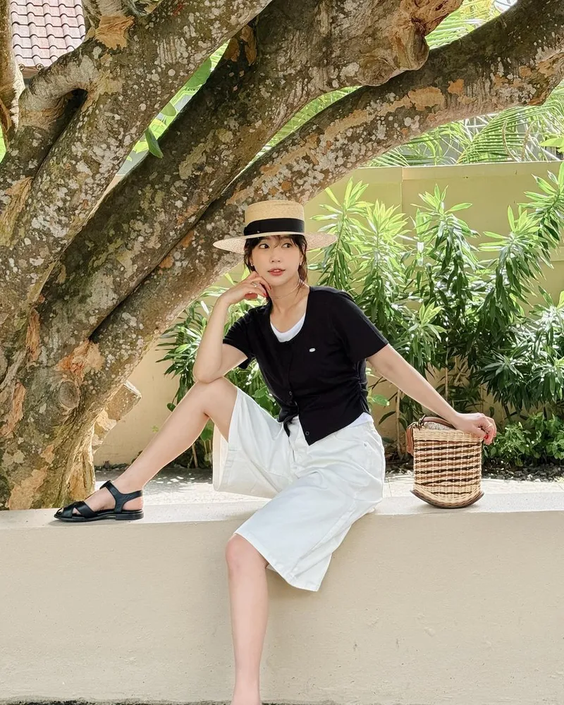 “안녕 발리”…기은세, 휴양지 미소→초여름 청량감 담았다 / 배우 기은세 인스타그램