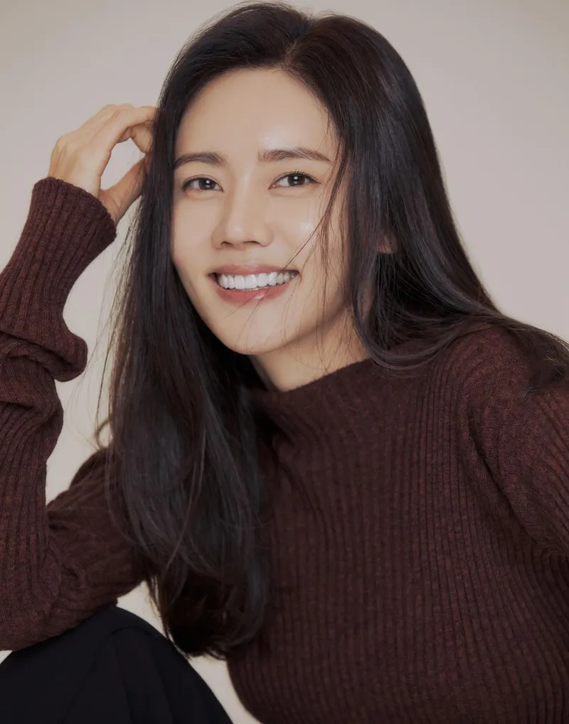 “낯선 얼굴 뒤 감춘 분노”…추자현, ‘견우와 선녀’서 무속인→강렬 연기 변신 / BH엔터테인먼트