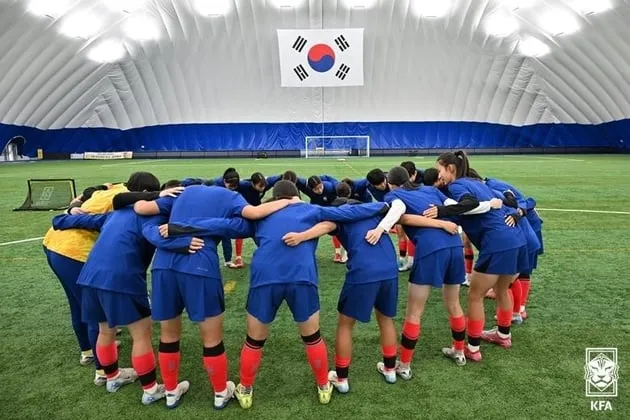 “월드컵 무대 적응”…여자 U-17 대표팀, 모로코 3개국 대회 참가→본선 준비 박차 / 연합뉴스