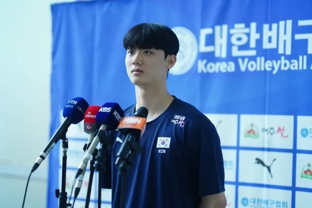 “유럽파 이우진 각오”…남자배구대표팀 새 얼굴→네덜란드전 성장 다짐 / 연합뉴스