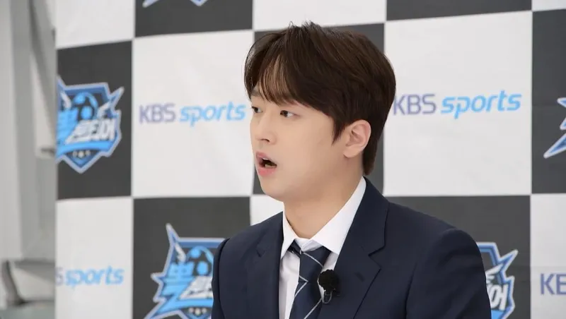 “끝내 주저앉은 다리”…이영표·이찬원, ‘뽈룬티어’ 결승 투혼→눈물 쏟았다 / KBS2 '뽈룬티어'