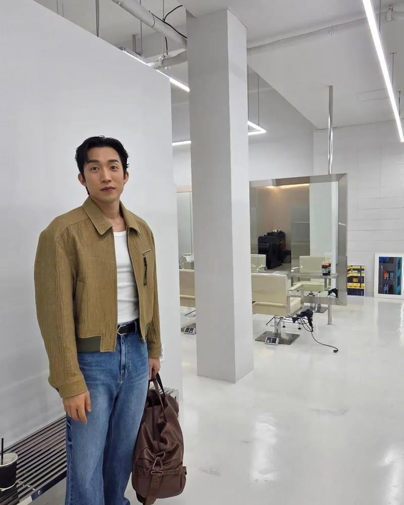 “차분함이 깃든 순간”…이상이, 아침 햇살 속→여유로운 근황 / 배우 이상이 인스타그램