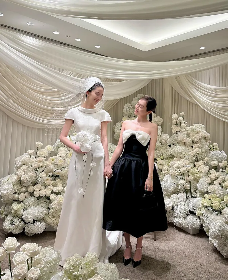 “우린 웃었고 참았죠”…제시카, 벅찬 축하 속 감동→순백 웨딩드레스 앞 우정 각인 / 걸그룹 소녀시대 제시카 인스타그램
