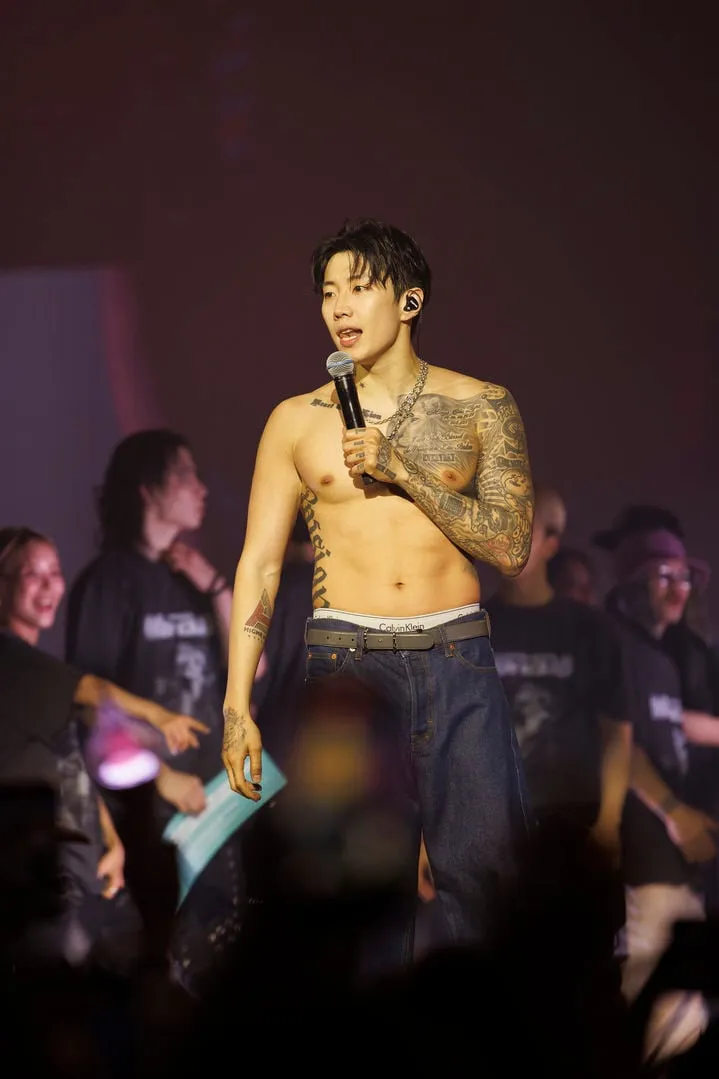 “몸매는 증명의 흔적”…박재범, ‘세레나데즈 앤 바디롤즈’ 무대의 본질→팬들 뭉클
