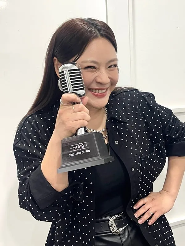 “기립박수로 물들인 순간”…이영현, ‘불후의 명곡’ 초고음 대결→신동엽도 감탄 / 에이치오이엔티