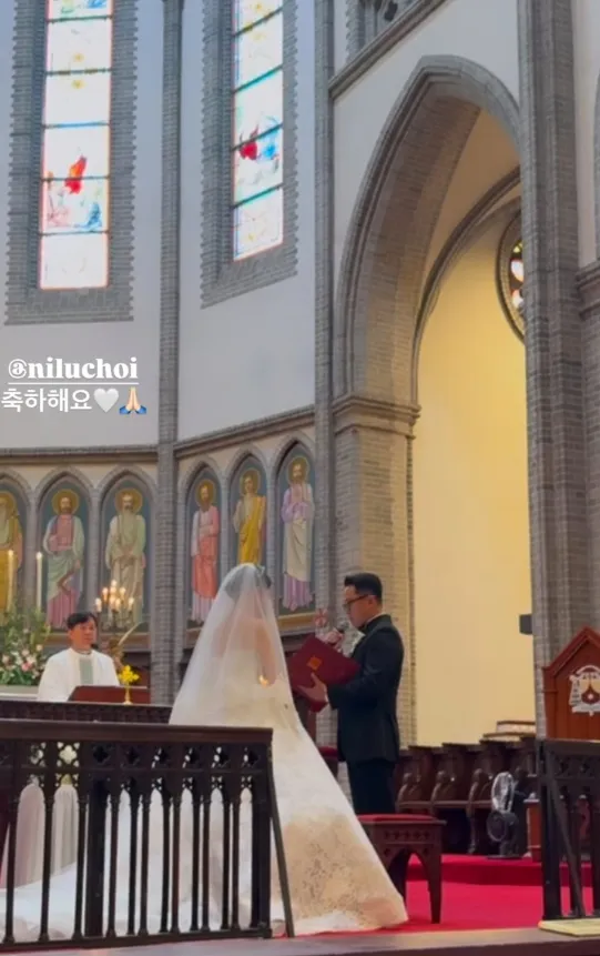 출처=송혜교 SNS