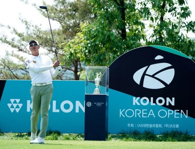 “7언더파 우승 질주”…깨우깐자나, 코오롱 한국오픈 제패→디오픈 출전권 확보 / 연합뉴스