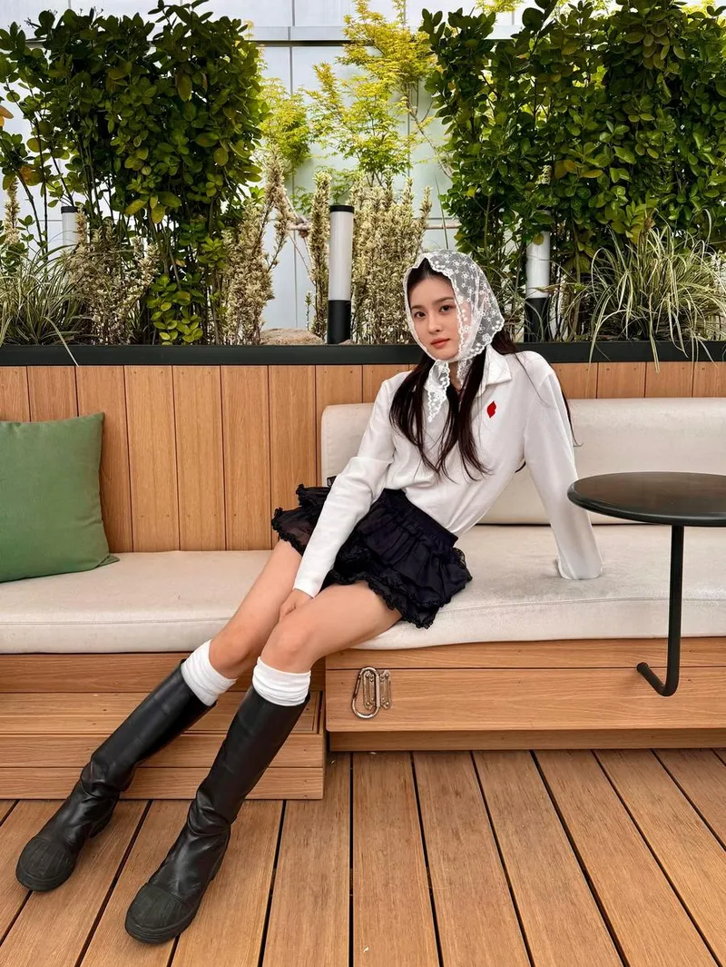 “몽환적 오후 담은 소녀”…주하늘, 나른한 표정→동화 같은 무드 / 하트페어링 출연자 모델 주하늘 인스타그램