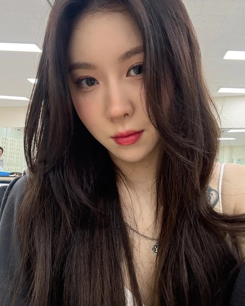 “여러 곳에서 사랑 받아 행복했어요”…백예린, 봄밤 설렘→빛나는 성숙의 순간 / 가수 백예린 인스타그램