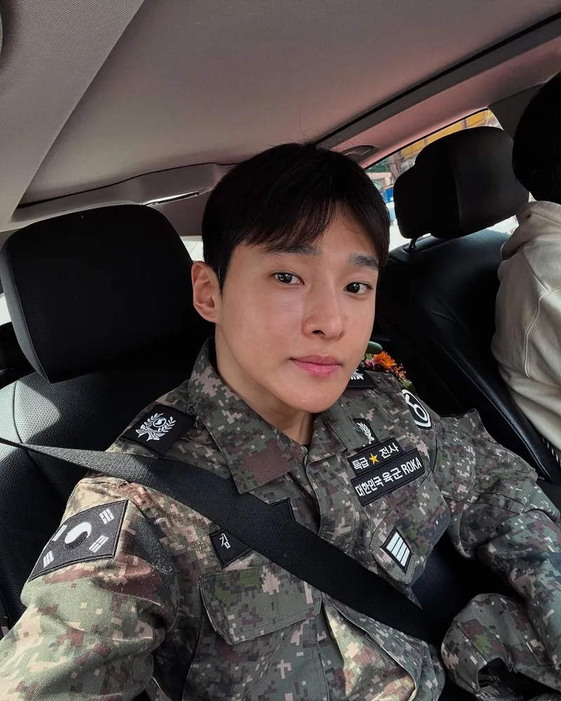 “다들 고마웠어”…성리, 전역 인증샷→묵직한 감동의 순간 / 성리 인스타그램