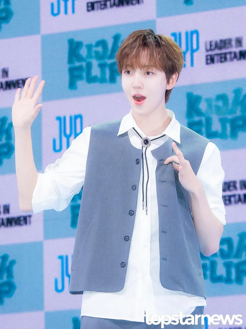 킥플립 동현 / 톱스타뉴스 HD포토뱅크