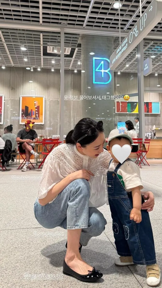 “아들 품에 안긴 미소”…손연재·1살 아들, 청청룩 일상→팬들 심쿵