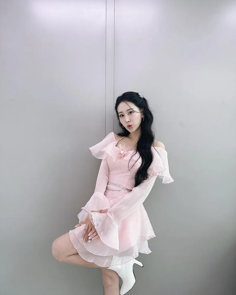“오늘 밤 8시에 만나요”…김의영, 설렘 폭발→봄빛 컴백 인증 / 가수 김의영 인스타그램