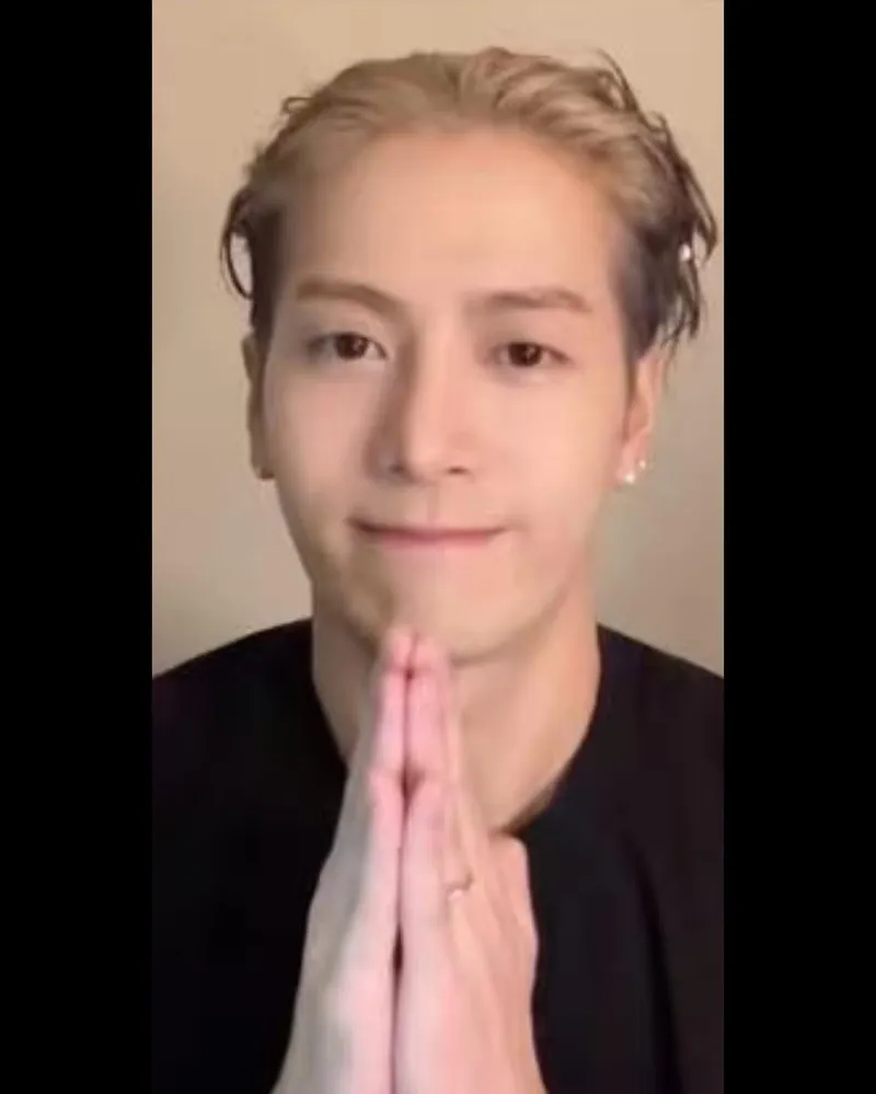 “잠 못 이루는 밤”…잭슨, 미소와 기도→애틋 근황 고백 / 그룹 갓세븐 잭슨 인스타그램