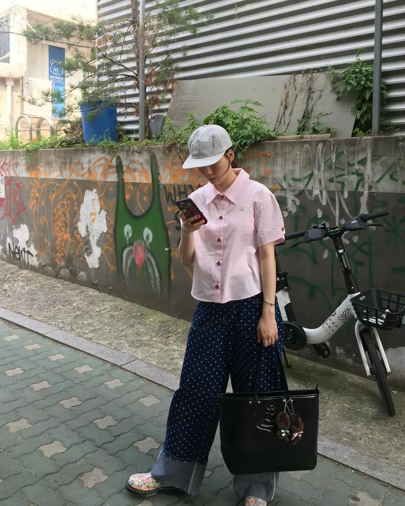 “걷다 멈춘 순간”…나영, 소박한 산책→초여름 감성 물들다 / 가수 나영 인스타그램