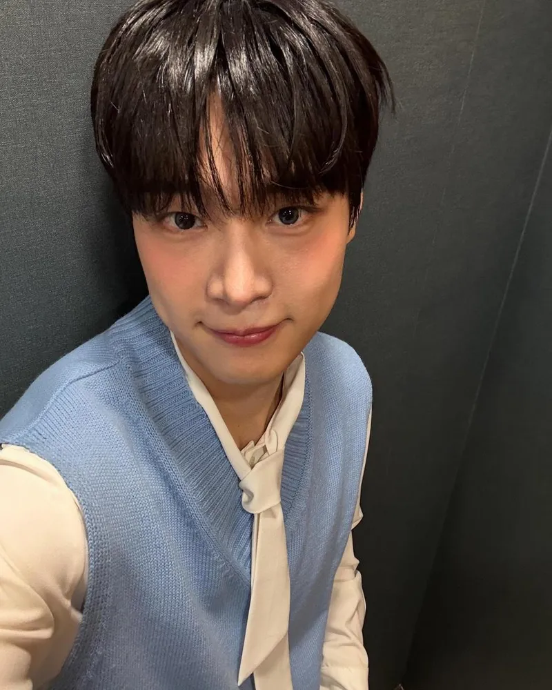“12년 만에 다시 찾은 설렘”…강유석, 빛나는 시선→봄밤 셀카 / 배우 강유석 인스타그램
