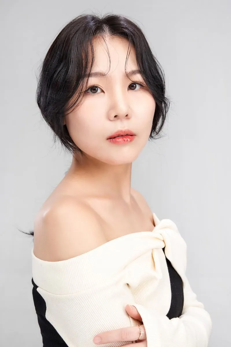 “세대와 장르 넘어선 응원 물결”…알리, ‘진달래꽃 피었습니다’ 커버 릴레이→감동 증폭 / 뮤직원컴퍼니