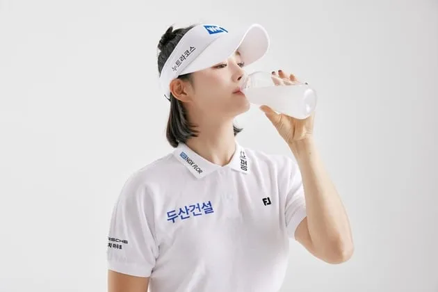 “후원 계약 체결”…박결·김민주, 아미노산 누트라코스와 손잡다→KLPGA 활약 박차 / 연합뉴스