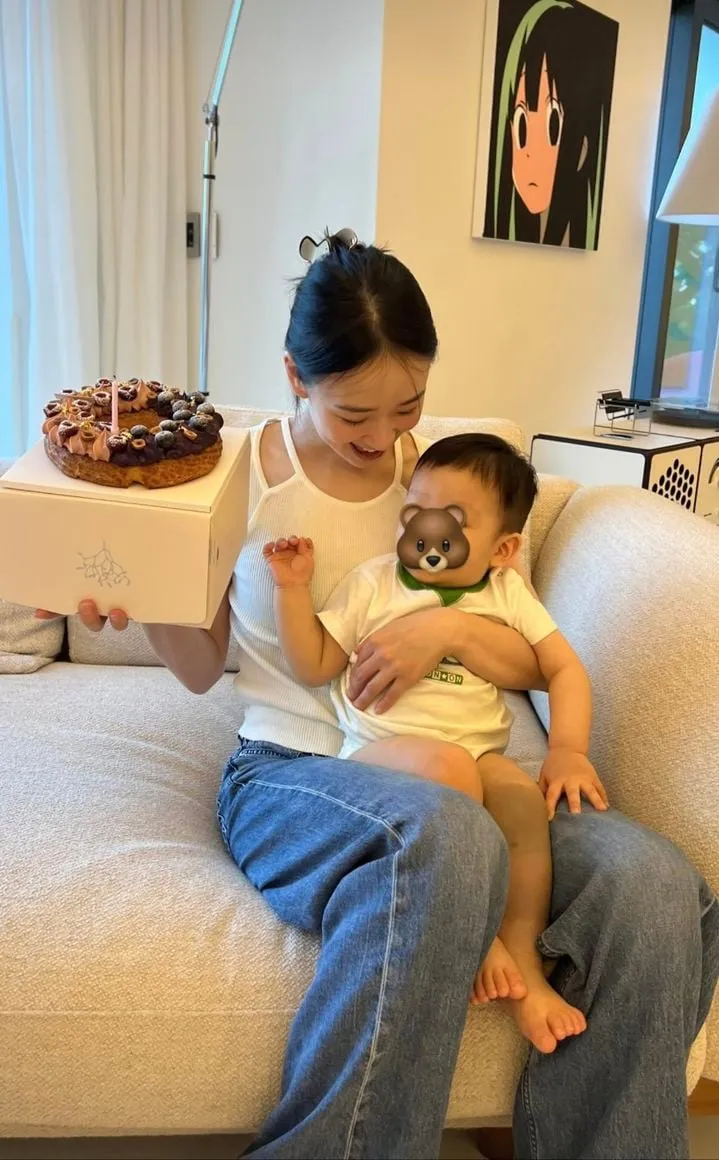 “행복 가득한 미소”…손연재, 72억 신혼집서 아들과 포착→따스한 일상 공개