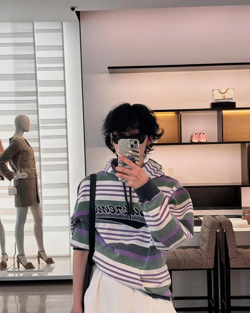 “머리카락아 빨리 자라라”…뉴, 유쾌한 셀카→감각적 분위기 확산 / 그룹 더보이즈 뉴 인스타그램