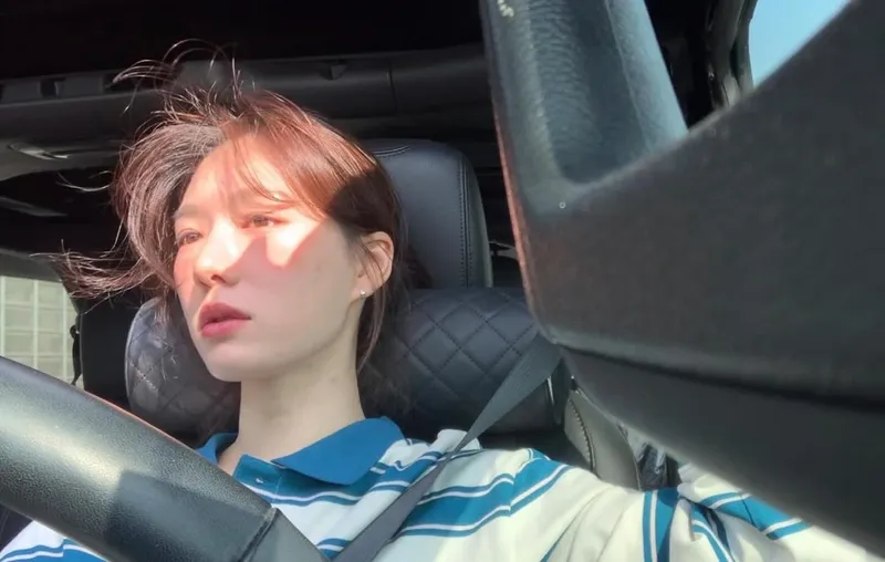 “햇살이 닿는 오후”…이종은, 나른한 시선→일상 속 변화 / 환승연애3 출연자 의사 이종은 인스타그램