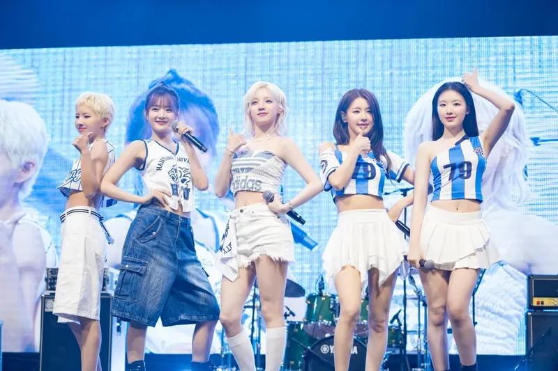 “‘Good Thing’ 떼창의 전율”…(여자)아이들, 대학 축제 퍼포먼스→현장 열기 폭발 / 큐브엔터테인먼트