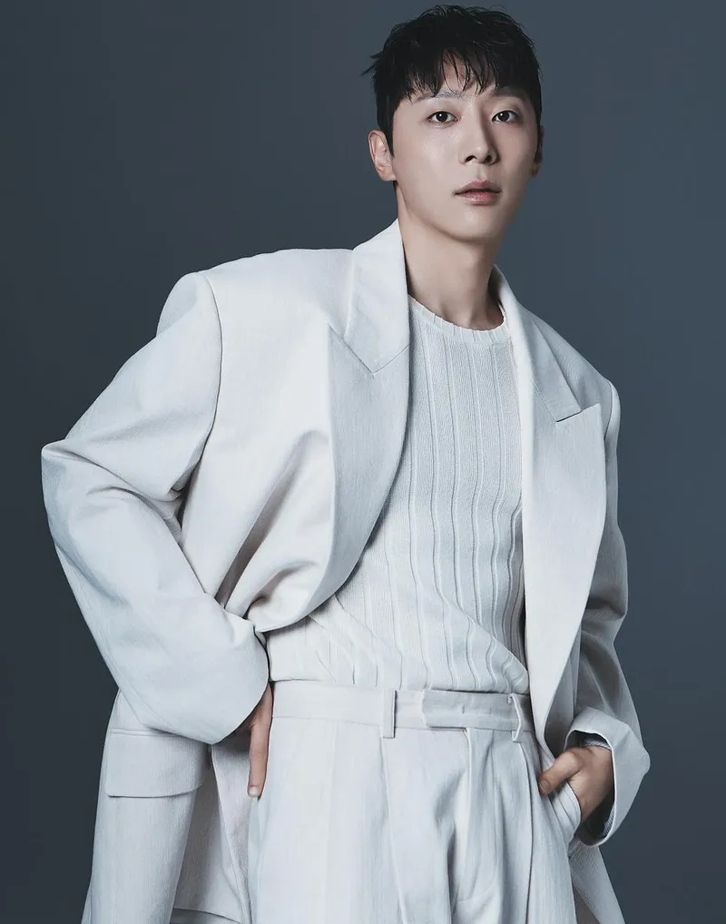 “상처로 얼룩진 내면”…신현수, ‘ONE: 하이스쿨 히어로즈’ 속 결연한 변화→복잡한 형제 서사 / 킹콩by스타쉽