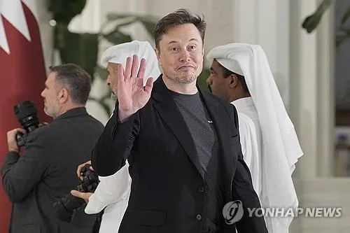오픈AI, UAE 데이터센터 계약 체결…머스크 방해에도 스타게이트 프로젝트 추진
