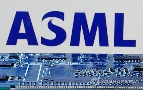‘ASML’ 시가총액, 1년 새 180조원 이상 감소…美 수출통제 여파
