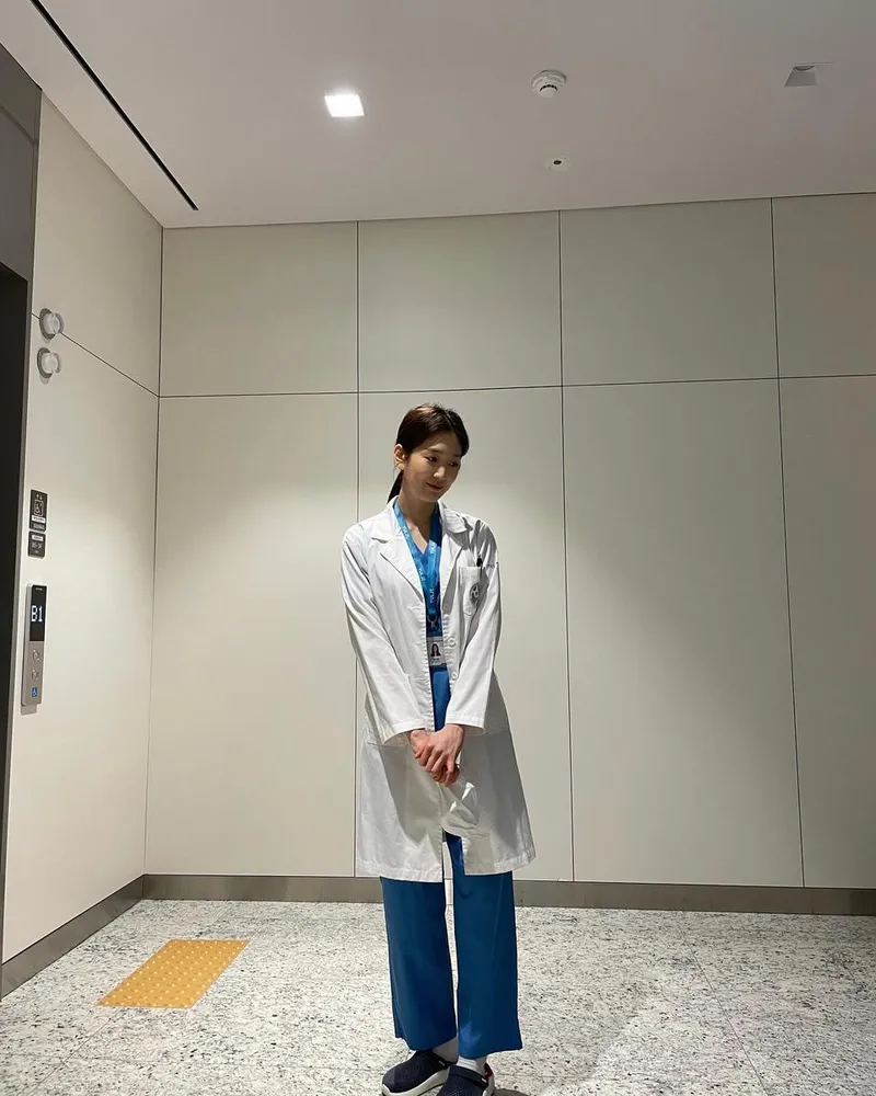 “다시 만날 때까지, 잠시 안녕”…김혜인, 아쉬움 속 이별→의사 가운의 여운 / 배우 김혜인 인스타그램