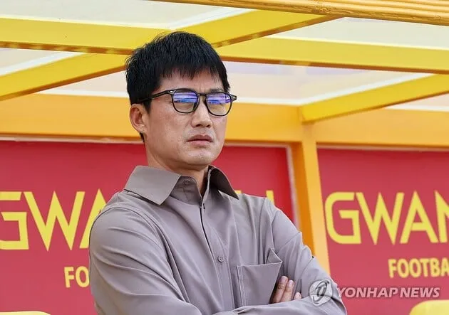 “판정 불만 표출”…이정효·김은중 감독, 발언 논란→징계 검토 수순 / 연합뉴스
