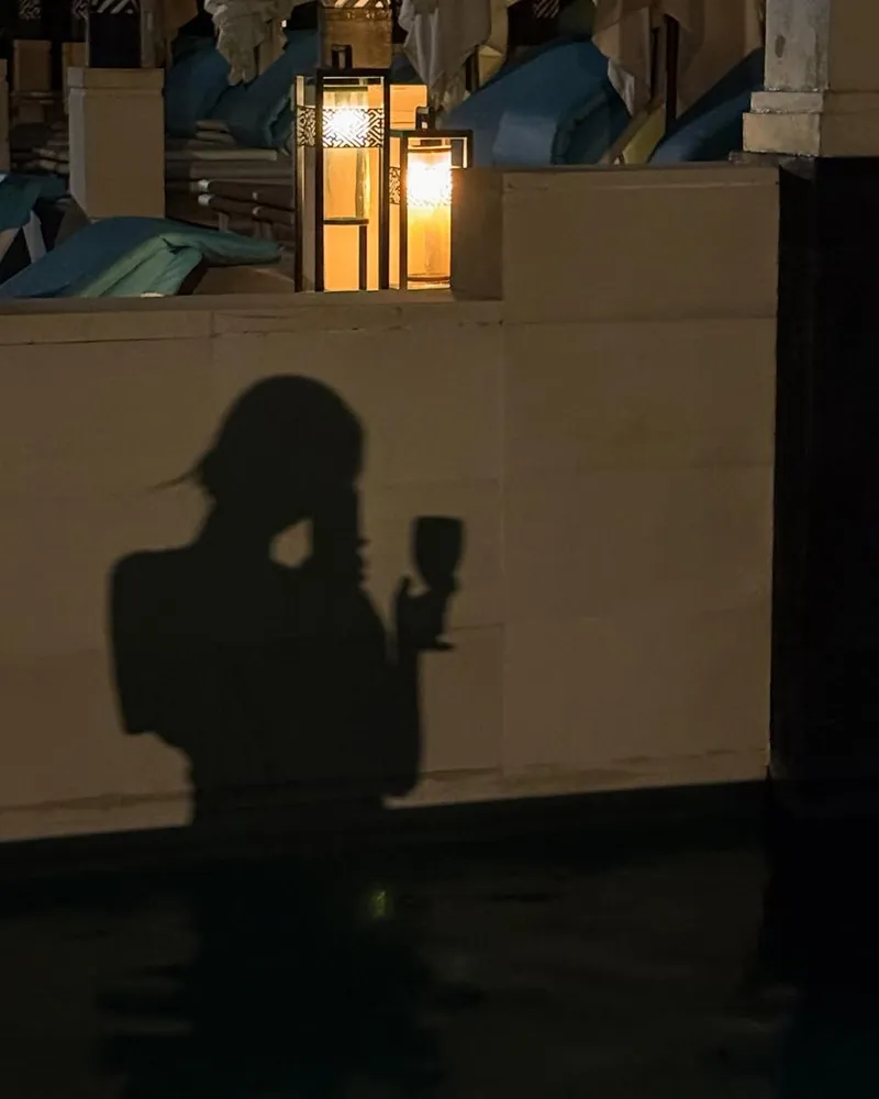 “짧지만 행복으로 가득”…신시아, 발리의 밤에서 찾은 여운→빛과 그림자 속 흔적 / 배우 신시아 인스타그램