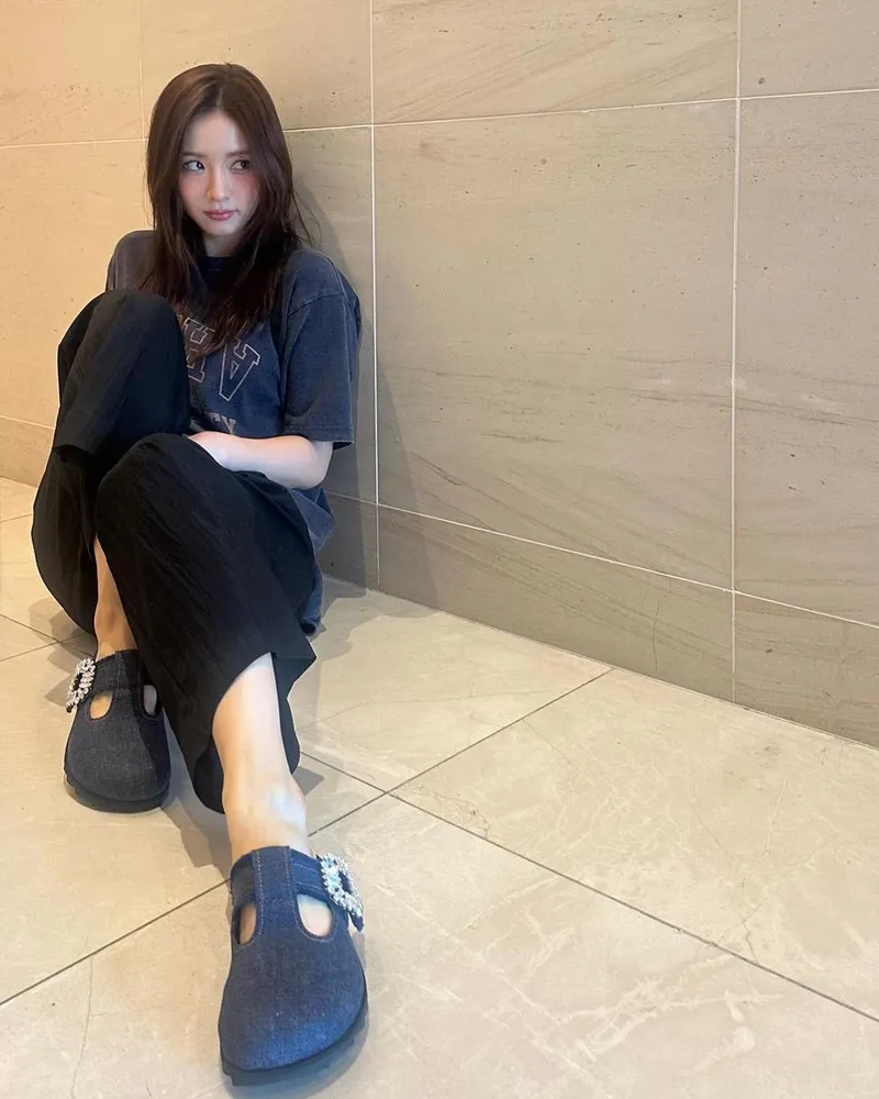 “따뜻한 시선이 머문 오후”…신세경, 편안함 속 빛나는 존재감→감탄 부른 순간 / 배우 신세경 인스타그램