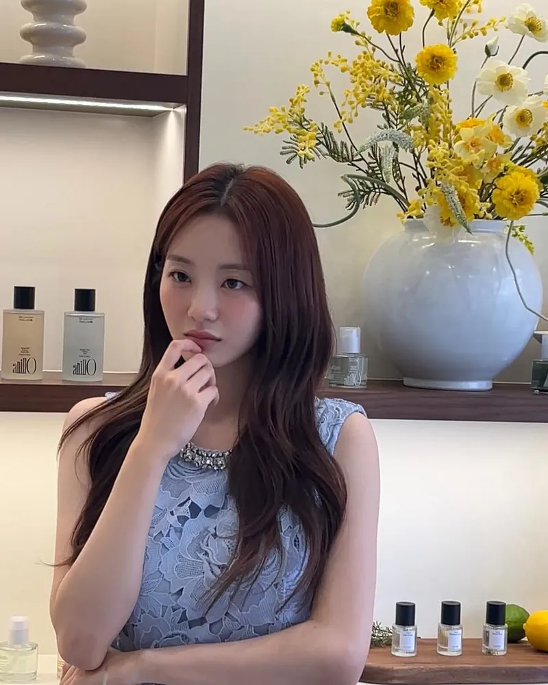 “여름이 왔다”…조이현, 청초한 눈빛→아련한 초여름 감성 / 조이현 인스타그램