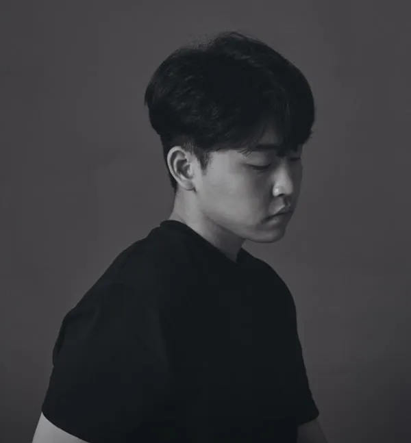 “올여름 마음 물들인 멜로디”…장우재, ‘한강 참 예쁘다’로 5년 만에 귀환→차트 기대감 / 로켓드라이브