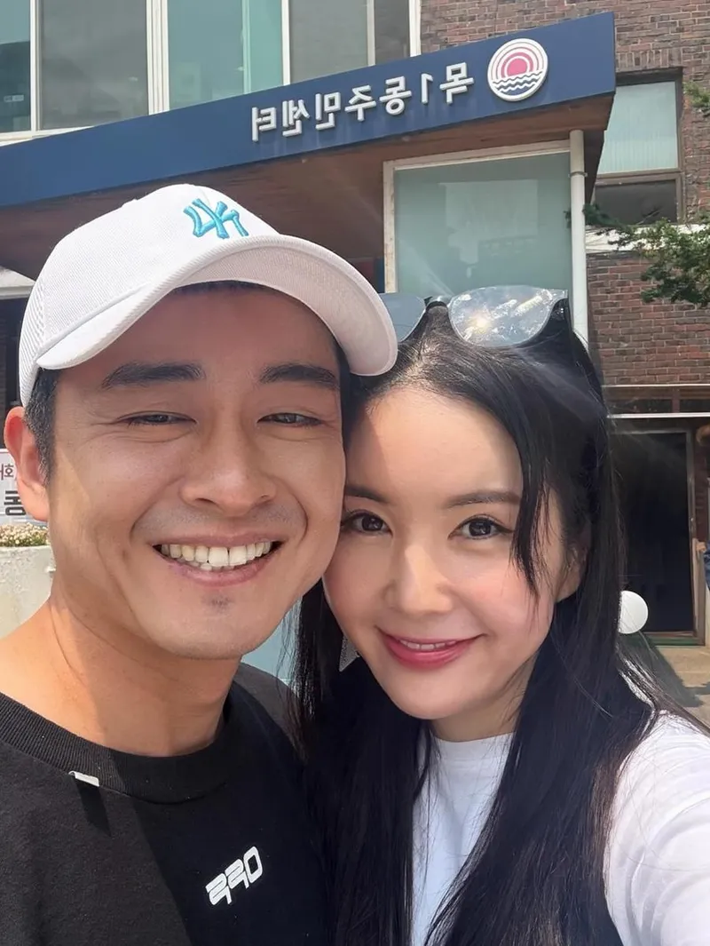 “사전투표로 시작된 작은 기쁨”…장영란, 환한 미소 속 봄날→서로의 변화에 감동 / 방송인 장영란 인스타그램