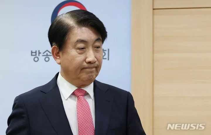 “법정서 무거운 정적”…이동관, YTN 상대로 끝내 패소→여전한 논란의 그림자