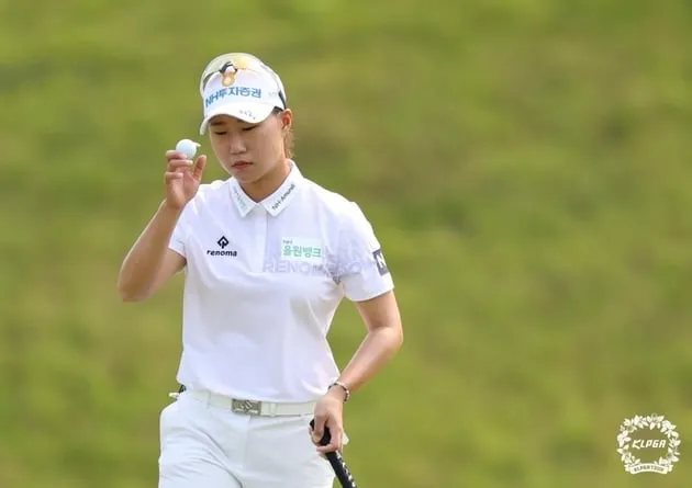 “노보기 버디쇼 펼쳐”…정윤지·최가빈, KLPGA MBN 오픈 1R 공동선두→우승 경쟁 점화 / 연합뉴스